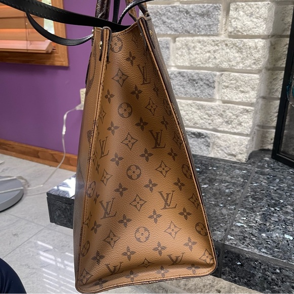 Louis Vuitton On The Go GM Tote Monogram - Picture 9 of 13